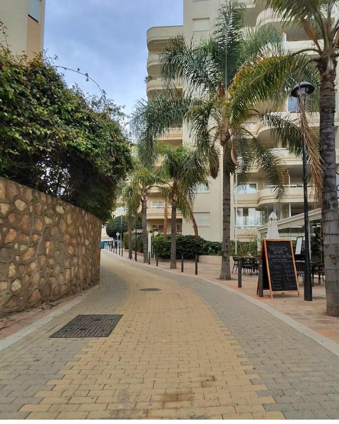 Sea View 2Br Beachfront & Cozy Balcony Marbella *